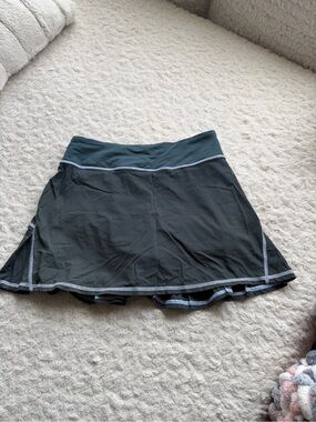 lululemon athletica Black Active Skort with Gray Trim